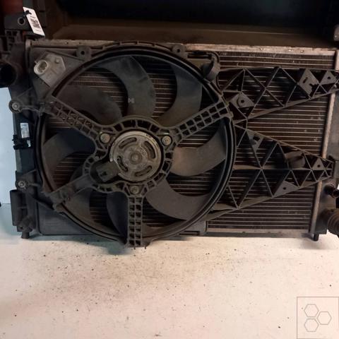 55704136 FIAT Radiador de refrigeración del motor  disponible Vigo