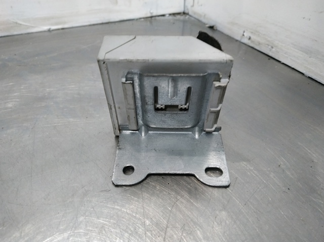 55892110 BMW Módulo de control del motor de la bomba de combustible comprar Alcalá