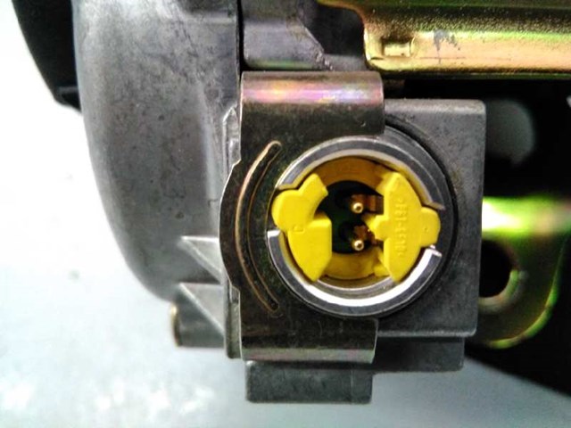 561014601 MERCEDES Cinturón de seguridad delantero derecho  comprar en Jaén