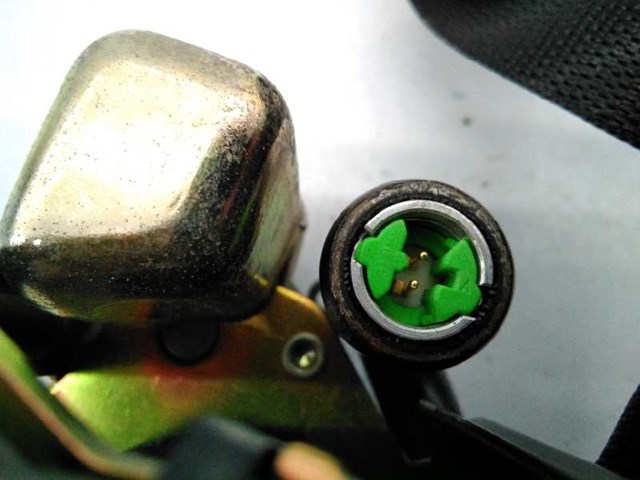 561014601 MERCEDES Cinturón de seguridad delantero derecho comprar Madrid
