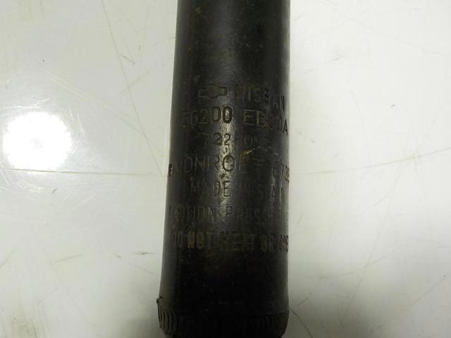 Amortiguador trasero Nissan Navara D40