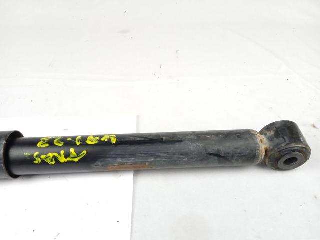 Amortiguador trasero Nissan Navara D40