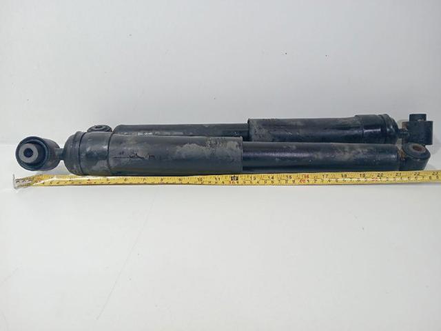 562100007R Amortiguador trasero  en stock Granada