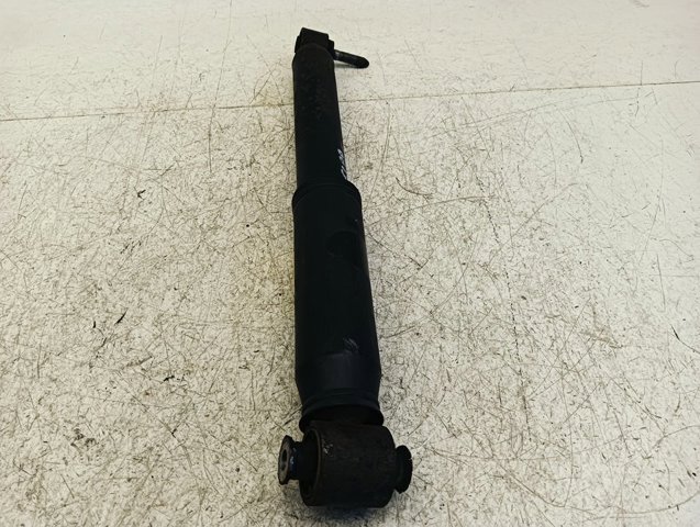 562100018R RENAULT Amortiguador trasero  en stock Córdoba