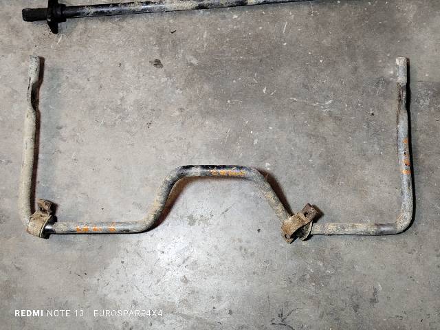Estabilizador trasero para Nissan Terrano WD21