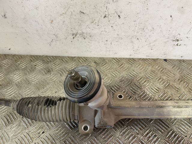 56500A6500 HYUNDAI Cremallera de dirección  en stock Huelva
