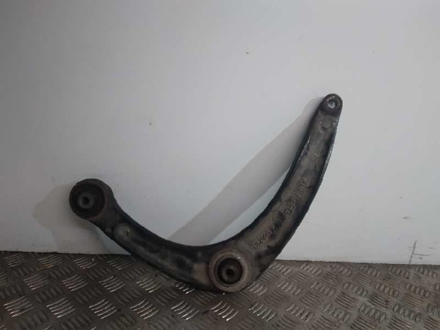 566793 Brazo inferior izquierdo de la suspensión delantera  en stock Granada