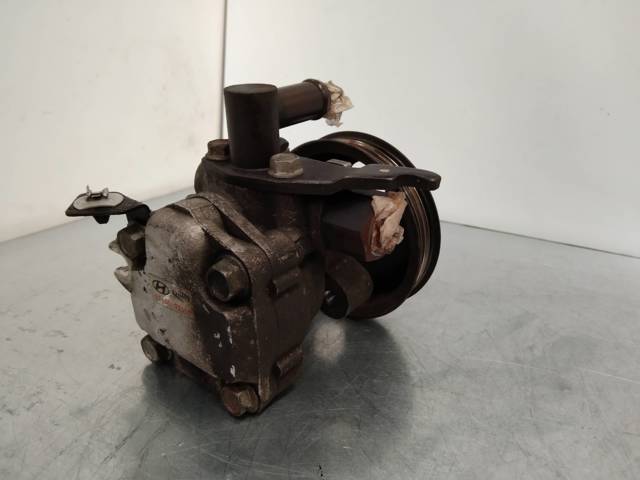 HYUNDAI 5710007000 Bomba de dirección asistida  disponible Valladolid