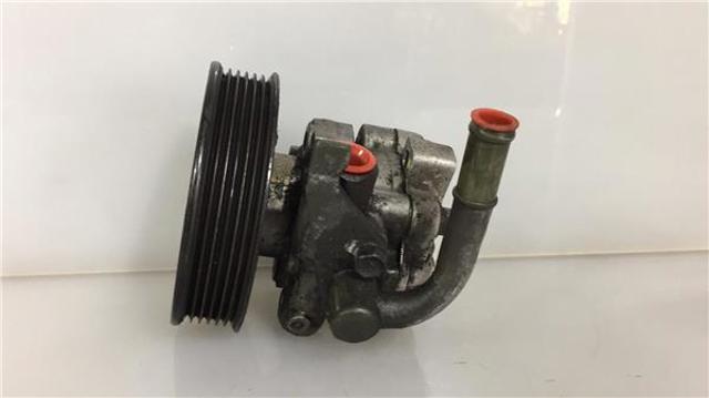 HYUNDAI 5710026300 Bomba de dirección asistida  comprar en Ponferrada