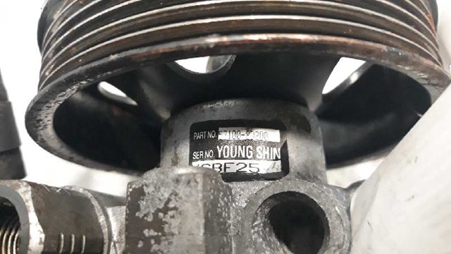 HYUNDAI 571002D200 Bomba de dirección comprar Barcelona