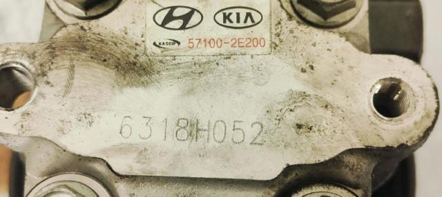 571002E200 HYUNDAI Bomba de dirección comprar Bilbao