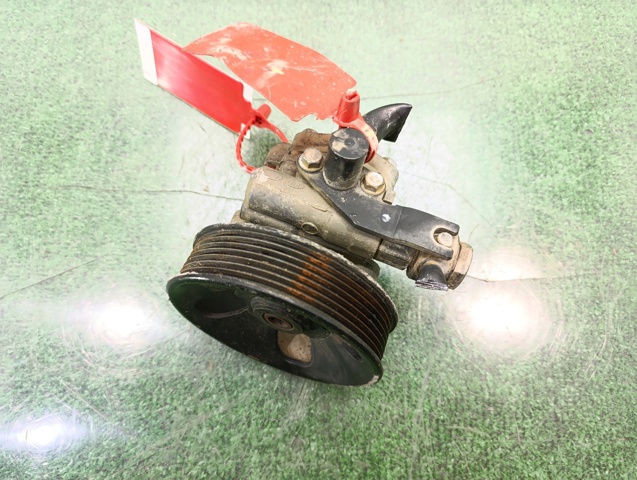 571003E020 Bomba de dirección asistida  disponible Utrera