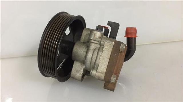 571003E050 Bomba de dirección asistida  disponible Utrera