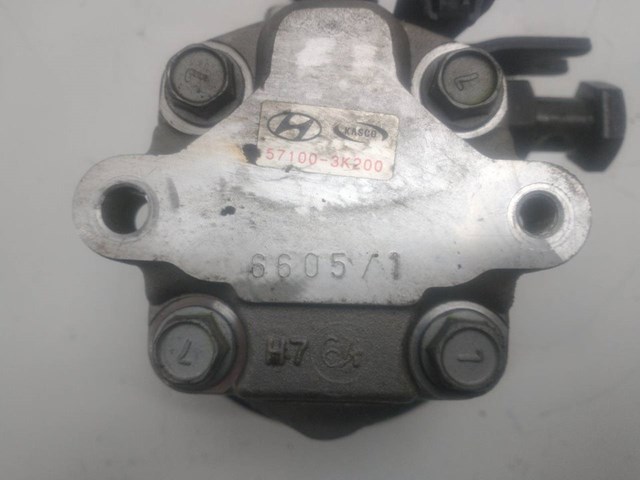 571003K200 HYUNDAI Bomba de dirección  en stock Gandía