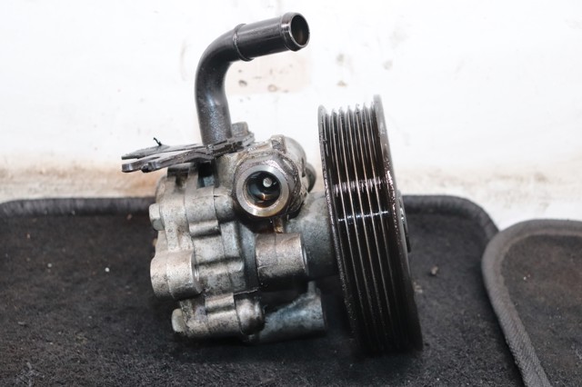 HYUNDAI 571003K200 Bomba de dirección comprar Barcelona