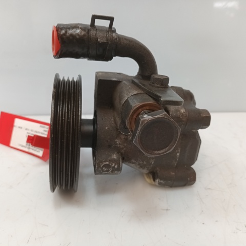 5711022002 HYUNDAI Bomba de dirección  en stock Huelva