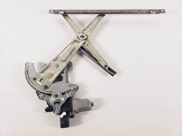 MITSUBISHI 5713A086 Motor del elevalunas de la puerta delantera derecha  disponible Lugo
