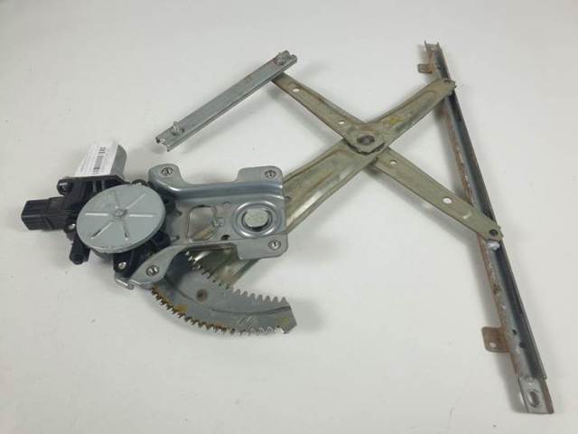 MITSUBISHI 5713A086 Motor del elevalunas de la puerta delantera derecha  disponible Lugo