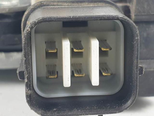 5713A086 MITSUBISHI Motor del elevalunas de la puerta delantera derecha comprar Madrid