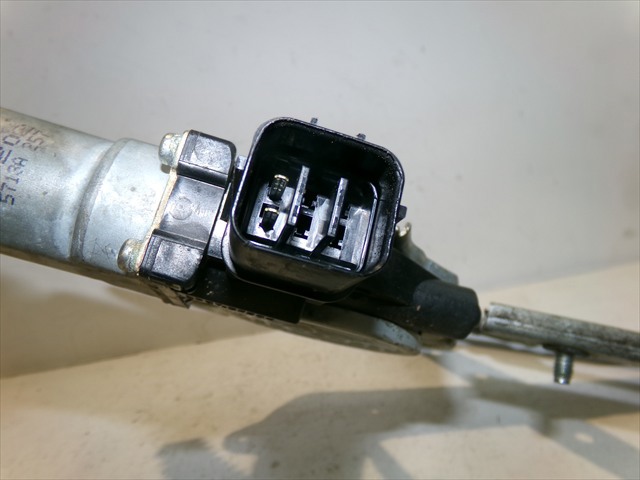 5713A257 Motor del elevalunas de la puerta trasera derecha comprar Sevilla