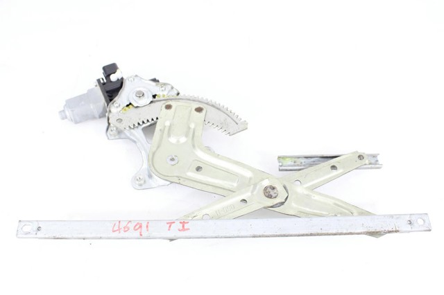 5713A258 Motor del elevalunas de la puerta trasera izquierda comprar Girona
