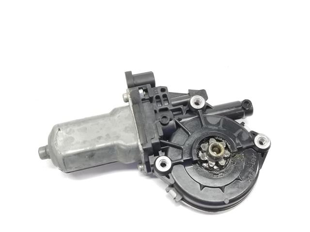 Motor eléctrico, elevalunas, puerta delantera derecha 5713A386 Mitsubishi