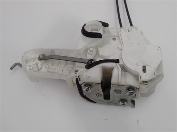 MITSUBISHI 5715A739 Cerradura de puerta delantera izquierda  disponible España