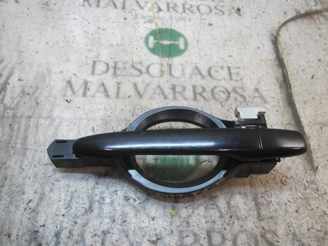 MITSUBISHI 5716A013XA Manija exterior de puerta izquierda delantera/trasera  en stock Valencia