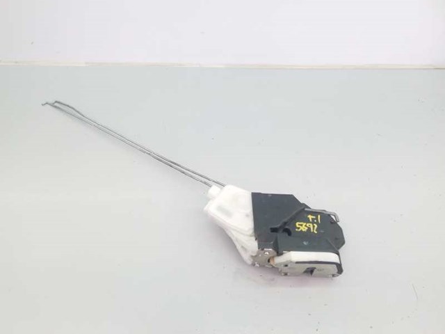 Cerradura de puerta trasera izquierda 5745A127 Mitsubishi