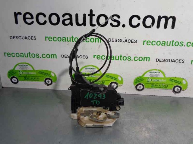 Cerradura de puerta trasera derecha 5745A304 Mitsubishi