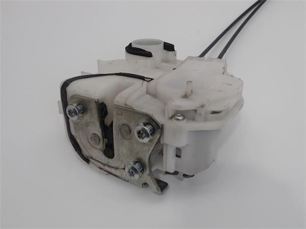 5745A395 Cerradura de puerta trasera izquierda  en stock Castellón
