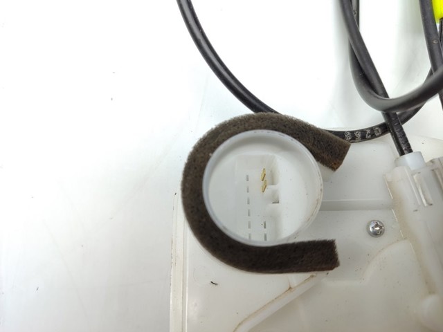 MITSUBISHI 5745A395 Cerradura de puerta trasera izquierda  comprar en Murcia