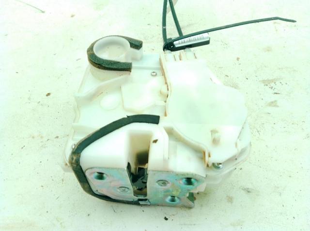 5745A395 Cerradura de puerta trasera izquierda  en stock Sabadell