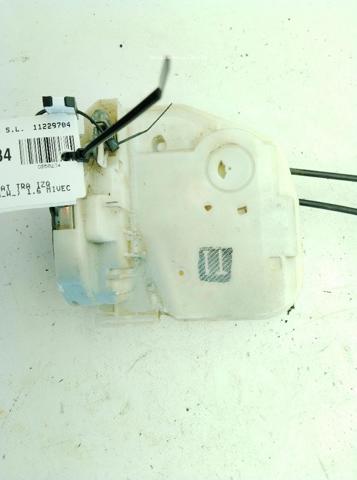 5745A395 MITSUBISHI Cerradura de puerta trasera izquierda  disponible Alicante