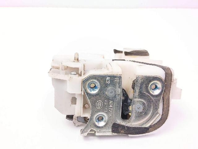 5745A396 Cerradura de la puerta trasera derecha comprar Girona