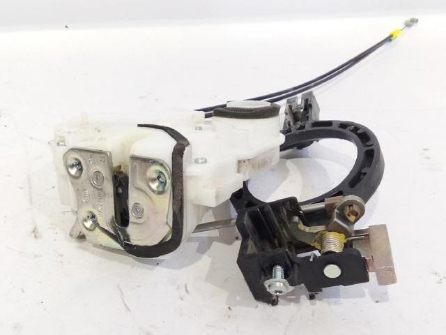 5745A396 MITSUBISHI Cerradura de la puerta trasera derecha  en stock Córdoba
