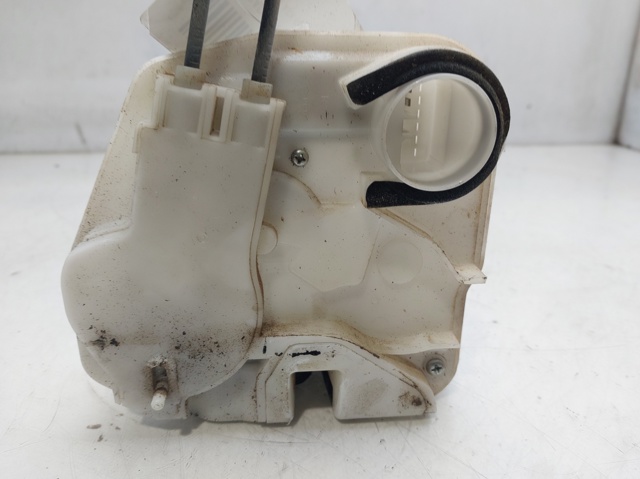 5745A396 Cerradura de la puerta trasera derecha  disponible Burgos