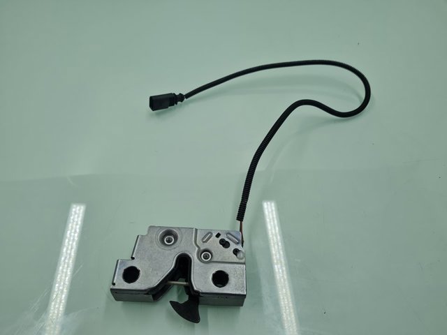 Cerradura del capó de motor Seat ATECA  (KH7, KHP)