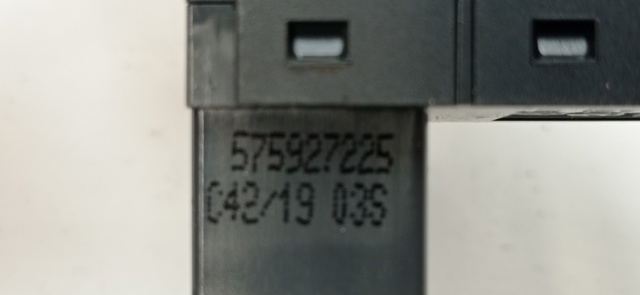 575927225 VAG