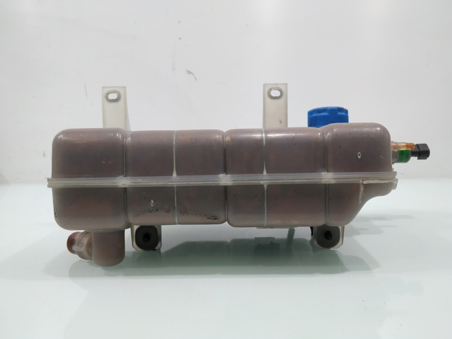 IVECO 5801303409 Vaso de expansión  en stock Salamanca