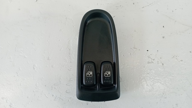Unidad de control elevalunas delantera izquierda 5801304490 IVECO