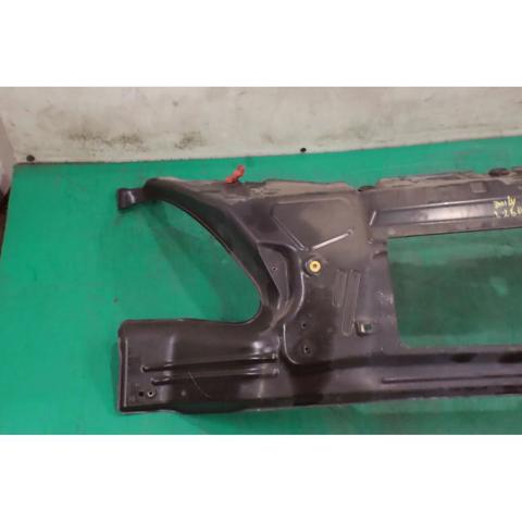 5801338103 Soporte de radiador  en stock Castellón