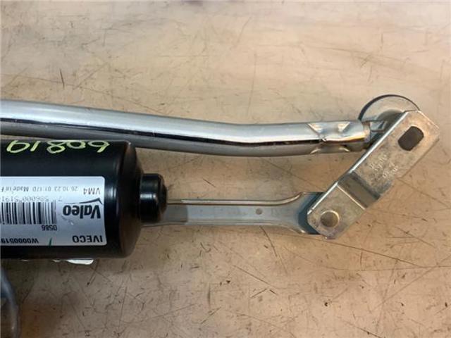 5801463566 IVECO Trapezio del limpiaparabrisas  disponible Ourense