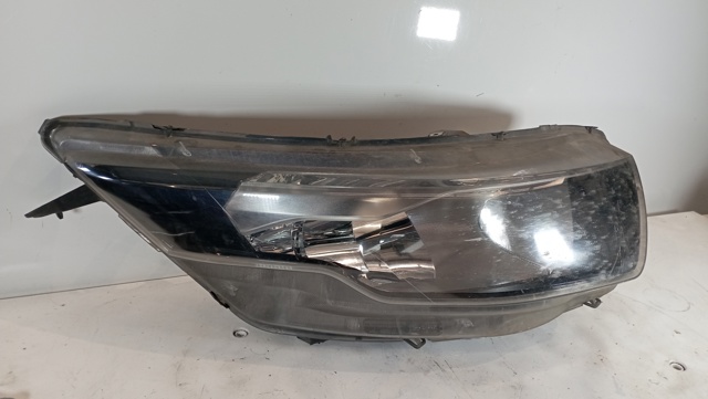IVECO 5801473749 Faro derecho  disponible España