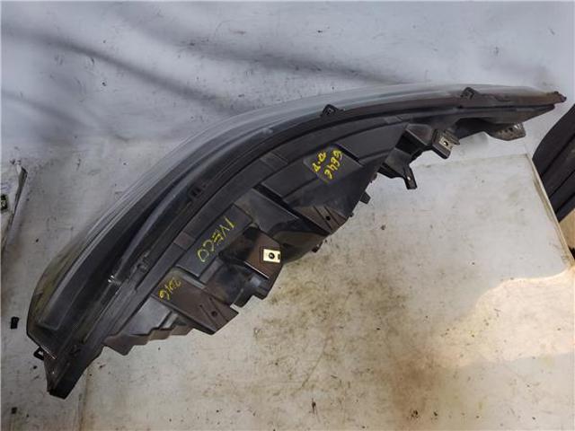 5801473749 Faro derecho  en stock Sabadell