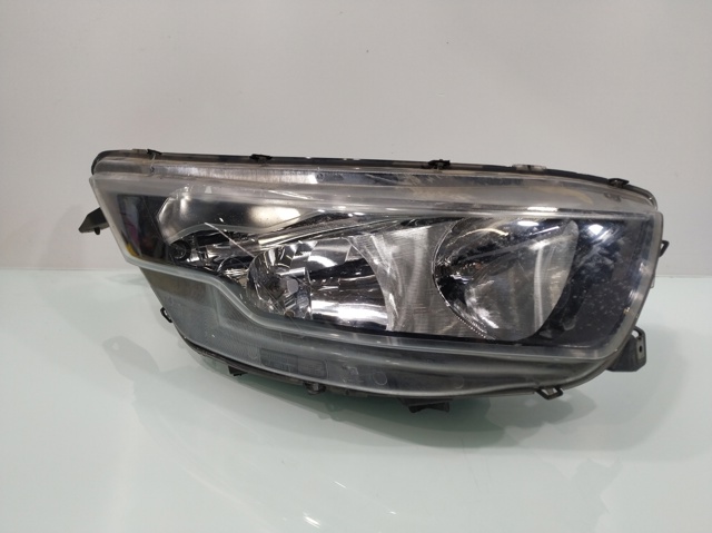 5801473749 IVECO Faro derecho  comprar en Lleida