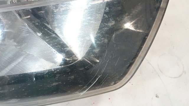 5801473749 IVECO Faro derecho  en stock Gandía