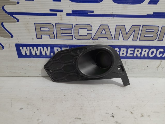 Rejilla de ventilación, parachoques trasero, derecha 5801562215 Iveco