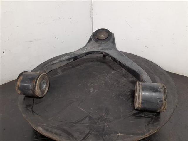 IVECO 5801564293 Brazo superior izquierdo/derecho de suspensión delantera  en stock Salamanca