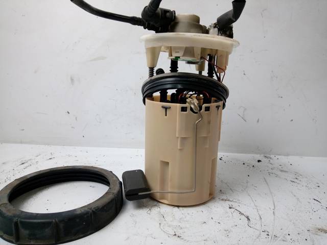 Módulo alimentación de combustible Toyota Corolla E12